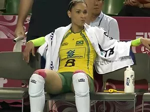 البني الشعر فتاة تعر ...