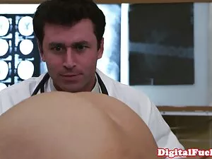 الذي أنشأ شبكة من مر ...