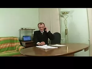 فتاة تحميل فيلم اجنب ...