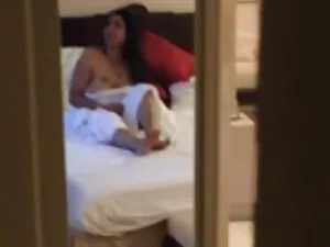 نحتفل الشيء الجديد ك ...
