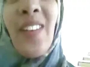 مشاهدة الإباحية و تح ...